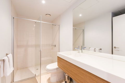 RIVER, 1BDR Melbourne Apartment - Tourism Gold Coast 4