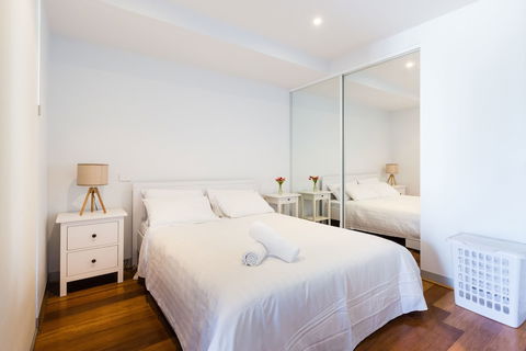 RIVER, 1BDR Melbourne Apartment - Tourism Gold Coast 3