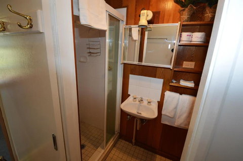 Tyrola 1 - Gold Coast 4