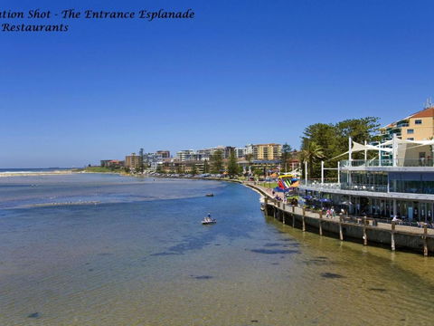 Waterfront Unit Unit 3 - Tourism Gold Coast 5