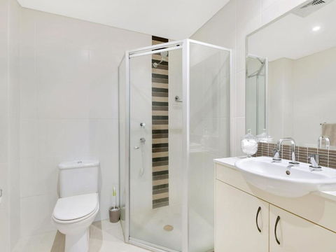 Ocean Views Unit 15 The Entrance NSW - Tourism Gold Coast 5