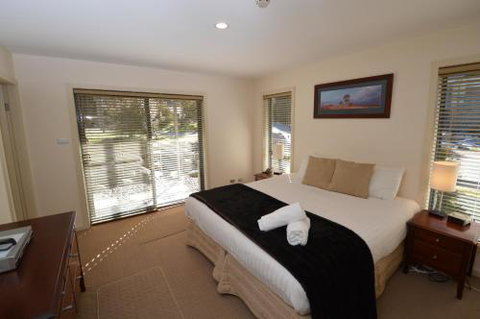 Snowbound 1 - Gold Coast 4