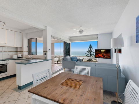 Dolphin Court 4 - Tourism Gold Coast 6