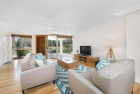 The Palms 1 At Clarkes Beach - Tourism Gold Coast 4