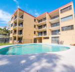 Golden Shores Unit 1 21 Landsborough Parade