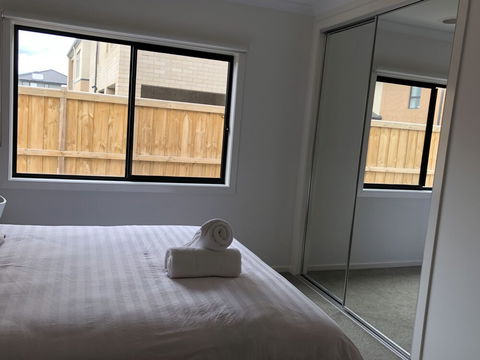 Apple House Upper Point Cook - Tourism Gold Coast 2