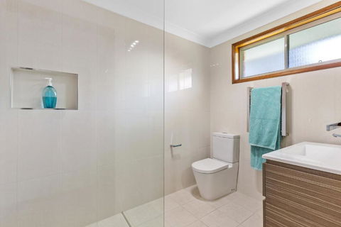 Kalimna Lakeside Living - Tourism Gold Coast 3