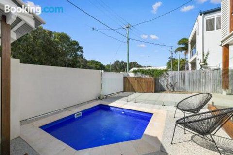 Mudjimba Island Beach House - Tourism Gold Coast 1