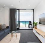 Luxury Beachfront Apartment in Newcastle - Tourism Gold Coast