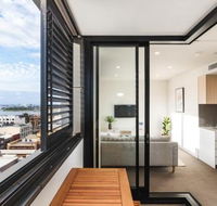 Boutique Apartment in Highly Sought After Arena - Tourism Gold Coast