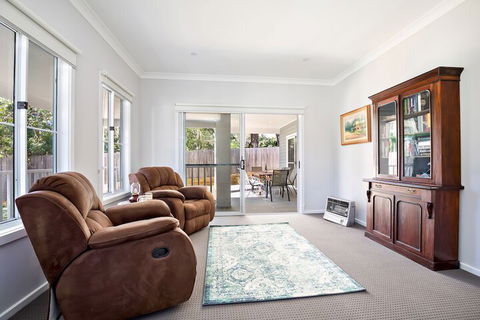 Winsome - Tourism Gold Coast 1
