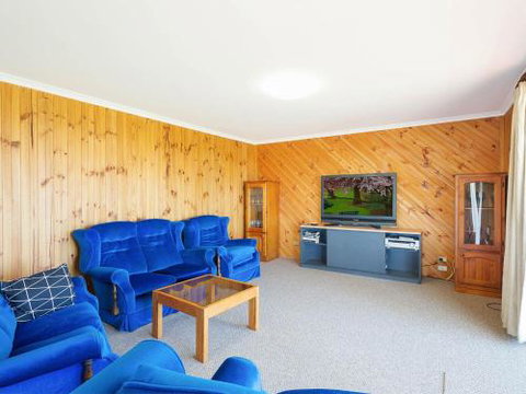 Williams Wonder Large Beach House - Tourism Gold Coast 1