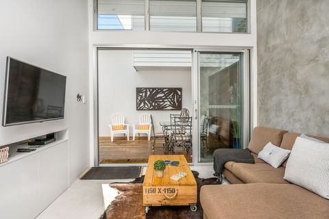 A PERFECT STAY - Studio 9 - Tourism Gold Coast 4