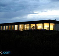 DEstrees Bay Beach House - Tourism Gold Coast