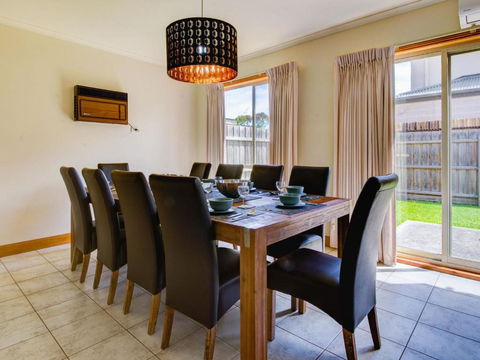 Albert Park - Tourism Gold Coast 1