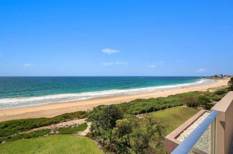 Beach & Ocean Front Penthouse With Wifi & Parking - Tourism Gold Coast 5