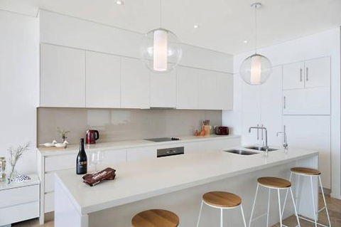 Oceanfront Penthouse Stylish & Luxurious. - Tourism Gold Coast 1