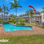 Amazing Waterfront Location Pool Beach Water Views Tropical Gardens - Tourism Gold Coast 0