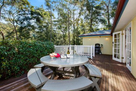 Hilldo Lovely Mountainside Accommodation - Tourism Gold Coast 2