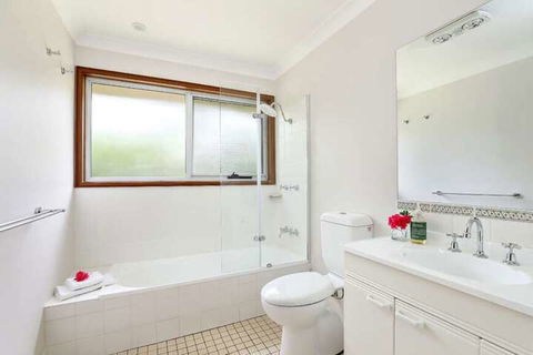 Mountain Den - Tourism Gold Coast 1
