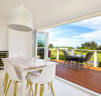 Arklow I Pet Friendly with Ocean Views - Tourism Gold Coast
