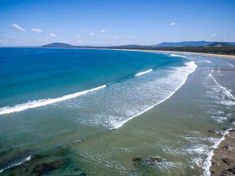CARMELONE Gerroa 4pm Check Out On Sundays - Tourism Gold Coast 3