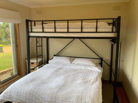 Anglesea Holiday House - Tourism Gold Coast 2