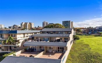 Lakeshore Apartment 3 - Tourism Gold Coast 1