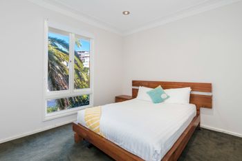Spacious 4 Bedroom House The Hill - Tourism Gold Coast 4