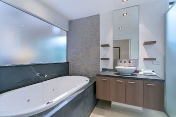Private Sea Temple Studio 110 - Tourism Gold Coast 5