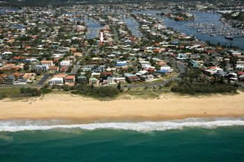 Oomoo 27a - Tourism Gold Coast 0