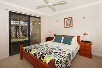 Oomoo 27a - Tourism Gold Coast 3