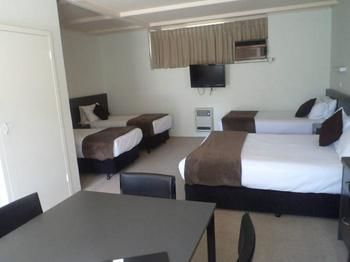 Oriana Motor Inn - Tourism Gold Coast 5