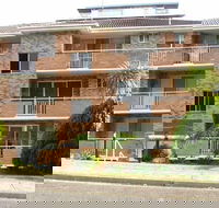 Dolphin Court unit 1 - Tourism Gold Coast