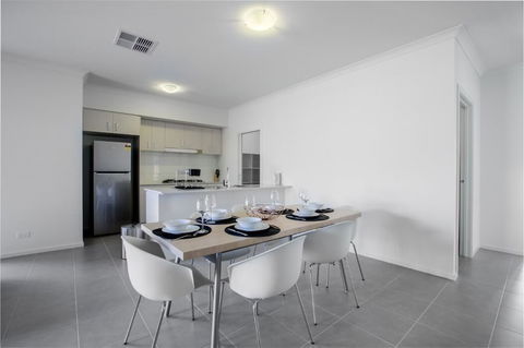 Big Family Fun@ 4 Bedrooms House In Point Cook - Tourism Gold Coast 2
