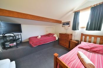 Mountain Vista 4 - Gold Coast 1