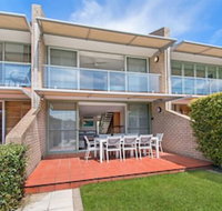 Number 4 James Cook Apartments - Tourism Gold Coast