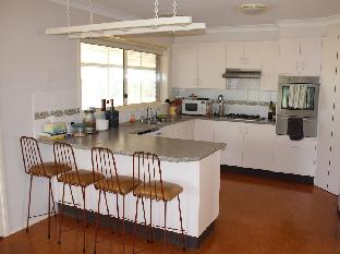Waterfall Way Accommodation - Tourism Gold Coast 0