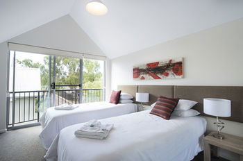 Forte Capeview Apartments - Tourism Gold Coast 4