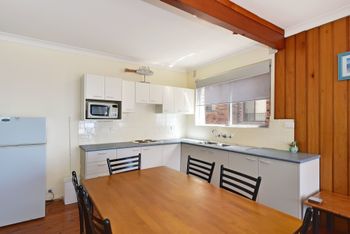 Quarter Deck Apartment 2 - Tourism Gold Coast 2