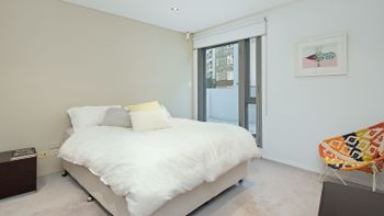 Elegant Elizabeth Bay H374 - Tourism Gold Coast 4