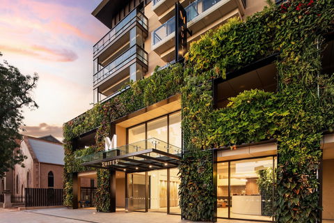 Majestic M Suites - Tourism Gold Coast 0