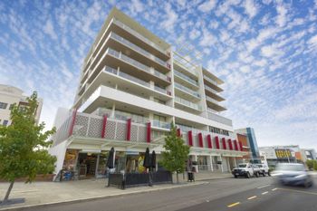 Executive Studio Inner City Apartment - Tourism Gold Coast 0