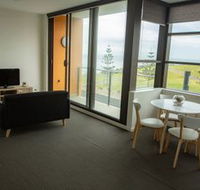 Watt Street 1 BR Apartment w Ocean Views - Tourism Gold Coast