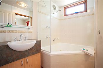 Yarraby Holiday Park - Tourism Gold Coast 1