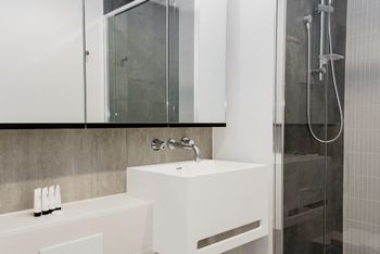 Avant Tower Apartment - Tourism Gold Coast 3