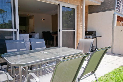 K Bay 6 Town House - Tourism Gold Coast 0