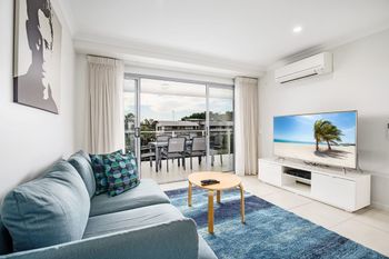 Cotton Tree Modern Apartment - Tourism Gold Coast 0