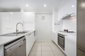 Cotton Tree Modern Apartment - Tourism Gold Coast 1