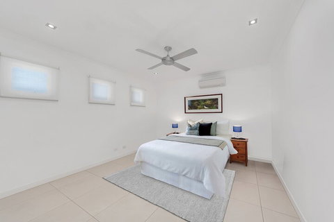 Luxury Home Near Marina - Tourism Gold Coast 7